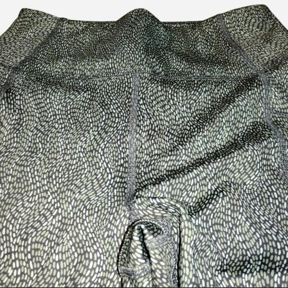 Women’s High-Waist Performance Leggings - Size Medium NWT - Picture 5 of 7